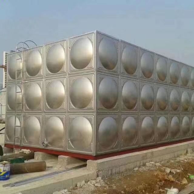 不锈钢水箱安装现场
